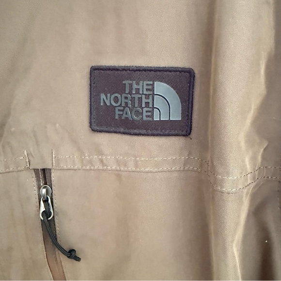 The North Face Men's Olive Parka XL - Picture 3 of 7